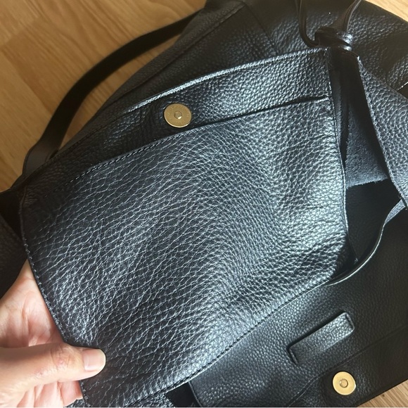 Michael Kors Pebbled Leather Ashbury Suede Tasseled Large Bag - Picture 4 of 15